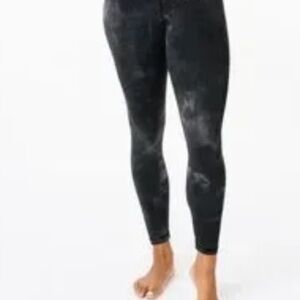 ALO Yoga Brush Painted Black Legging
